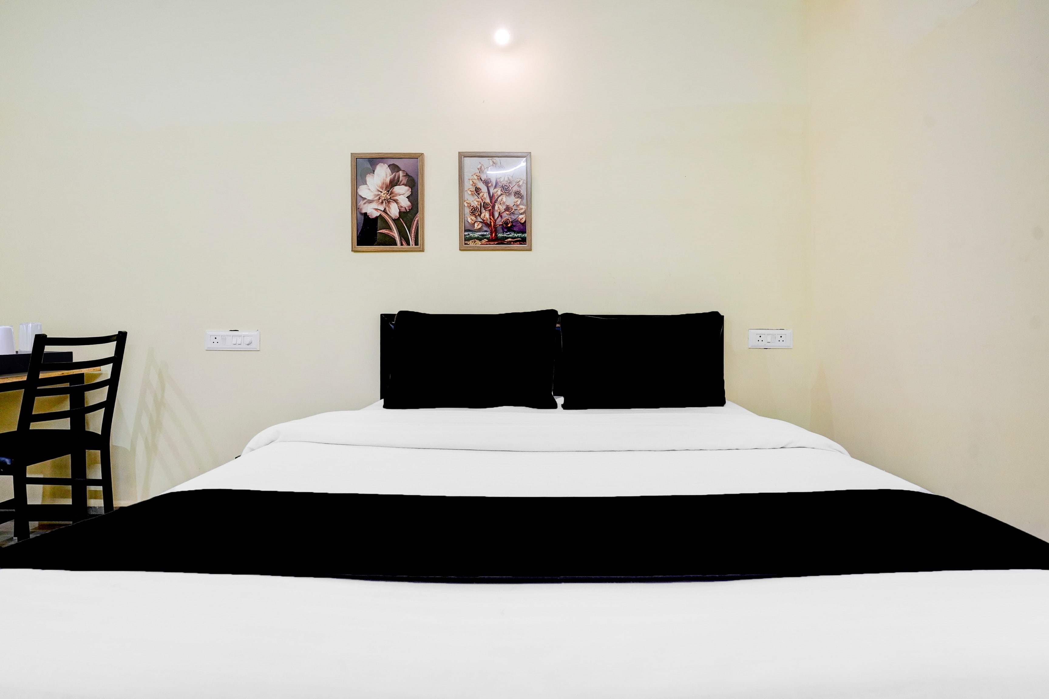 Collection O Baga Beach Formerly Symphony Homes - Tap to explore photos