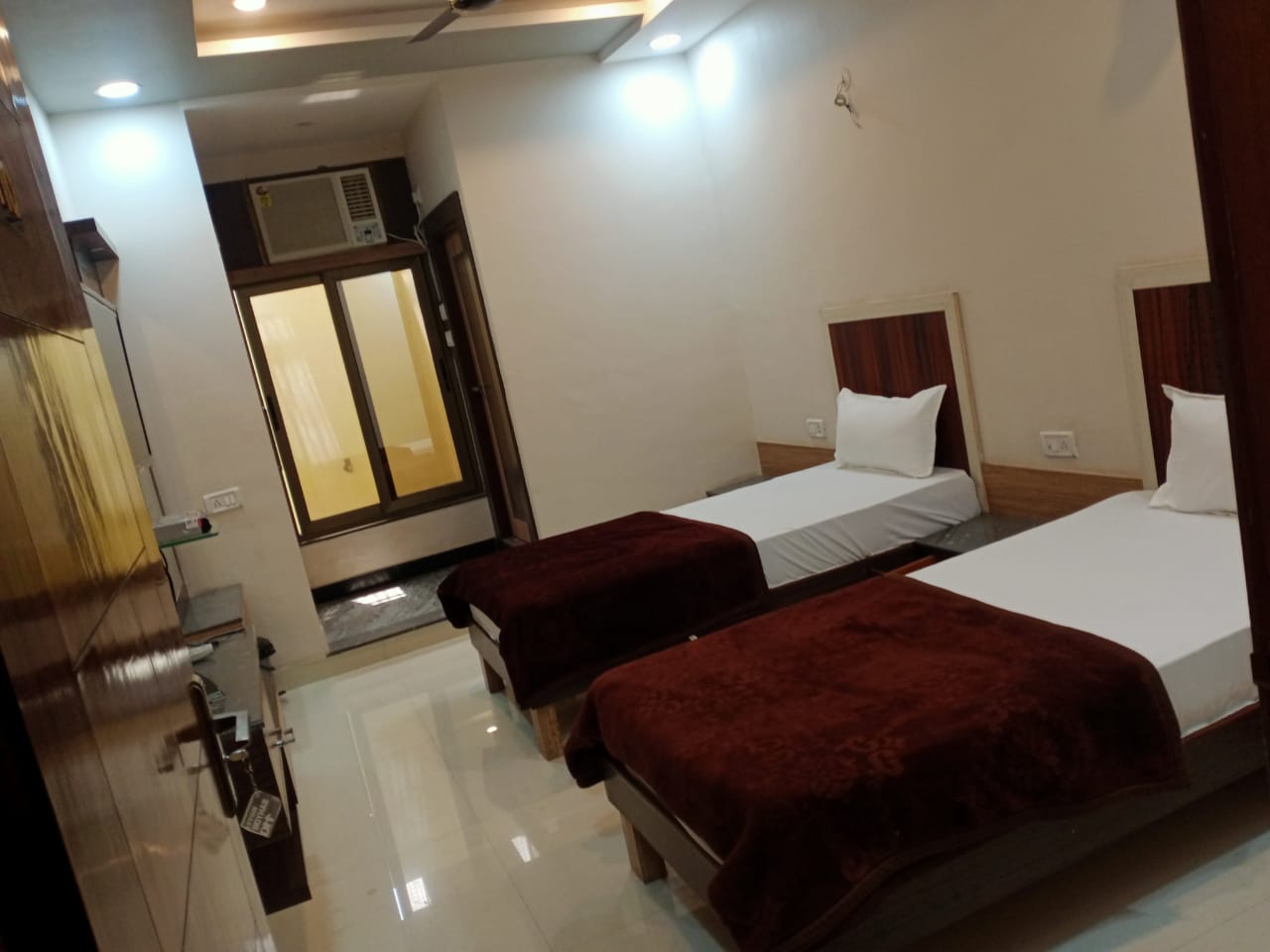 Hotel Sahyog Inn - Tap to explore photos