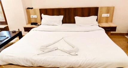 Golden Star Hotel and Resorts Room Type - Super Deluxe Room