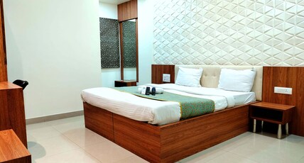 Hotel Gayatri Inn Room Type - Gayatri Inn Deluxe