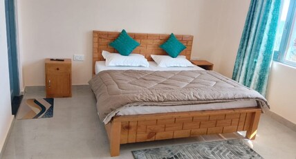 Laxman vila hilltop retreat Room Type - Cedar Room