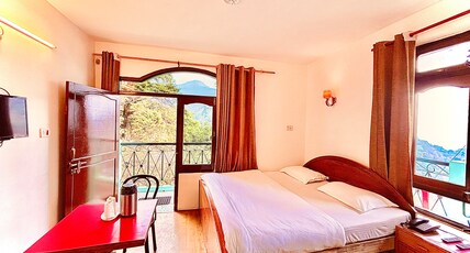 Hotel Green Leaf (500m from Mall Road) Room Type - Double Bed Valley  View Room