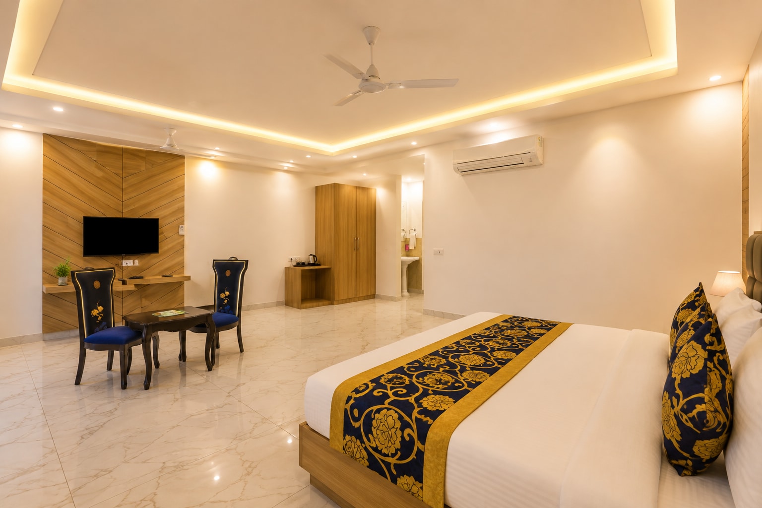 Hotel Decent Suites Delhi Airport - Tap to explore photos