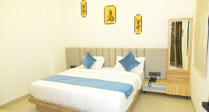 Hotel Indore Inn Room Type - Deluxe Room