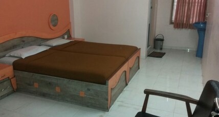 Hotel Comfort inn Room Type - DOUBLE BED A/C ROOM