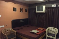 RAGHU RESIDENCY SAMALKOTA