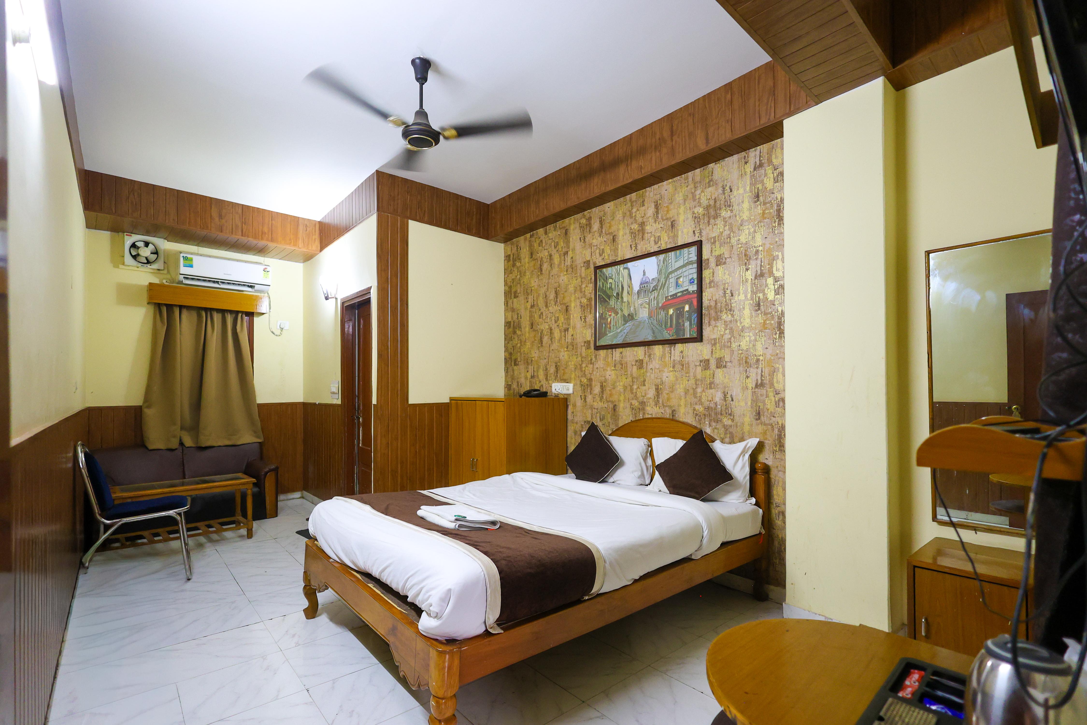 hotel north point - Tap to explore photos