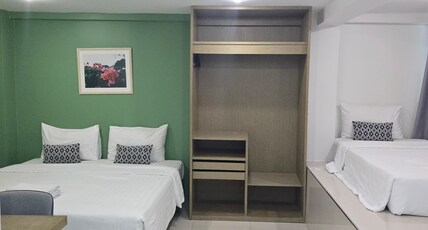 Sleepstation at Pratunam Hotel Room Type - Standard Triple Room - Building 1 Sleepstation at Pratunam Hotel Room Type - Standard Triple Room - Building 1