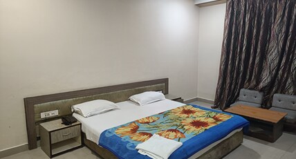 Hotel Centre Point Room Type - Double deluxe