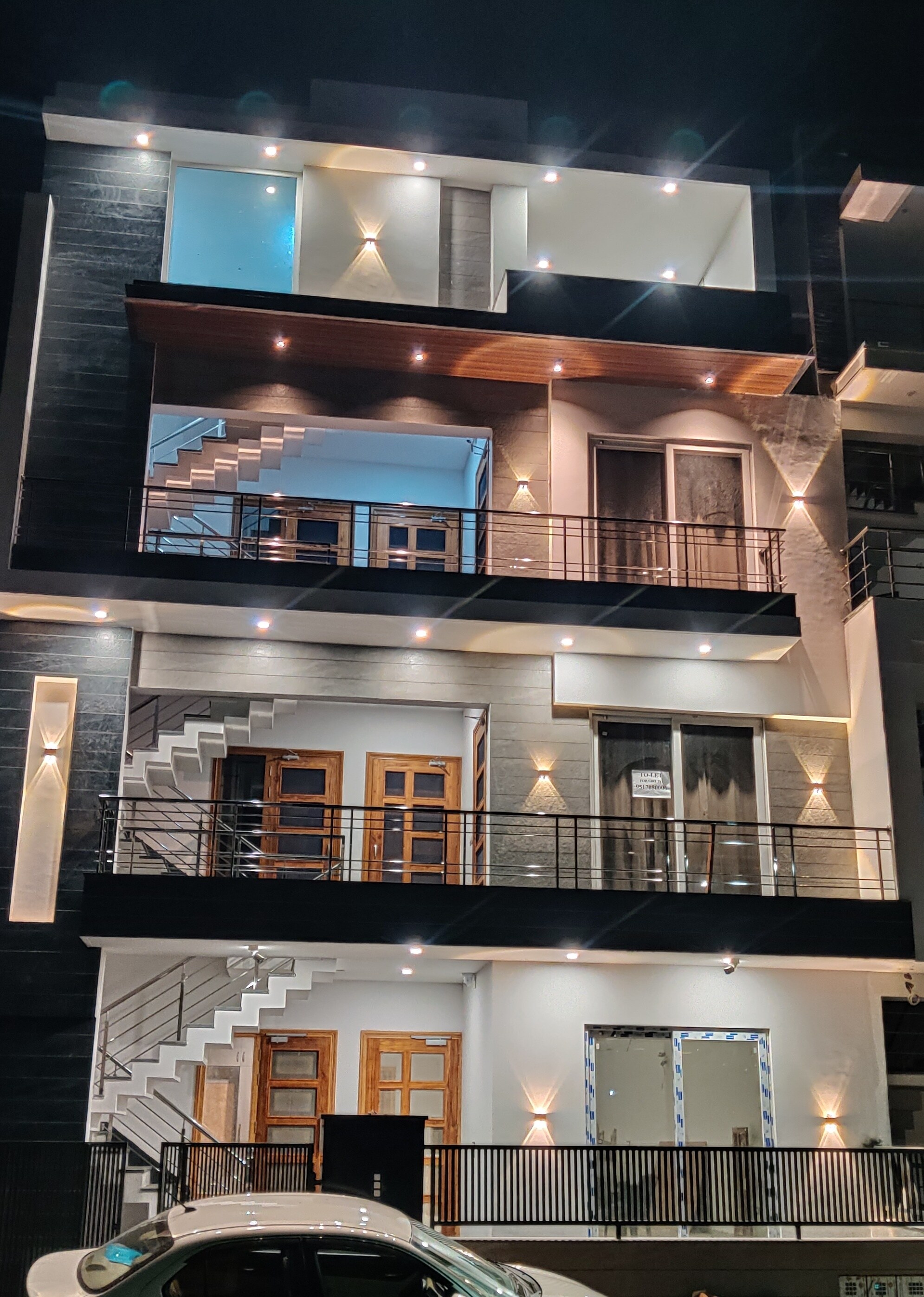 B Stay - Tap to explore photos