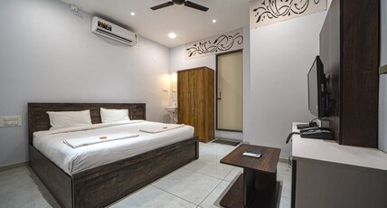 Hotel Saheb Executive Kolhapur Room Type - Deluxe AC Room