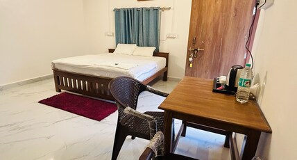 Hotel silk retreat Room Type - Malbari AC Room