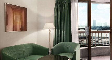 Ramses Hilton Room Type - KING CORNER NILE
