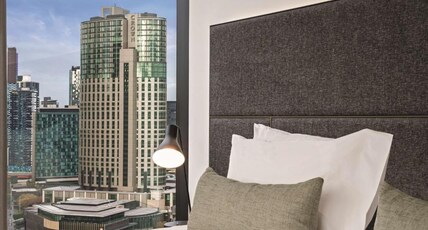 Vibe Hotel Melbourne Room Type - Corner Room Riverview