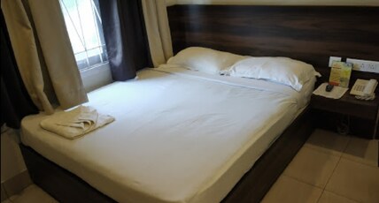 Saluja Residency New Amber Bar & Restaurant Room Type - Superior Room