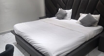 Royal Manor Room Type - Bedroom 6