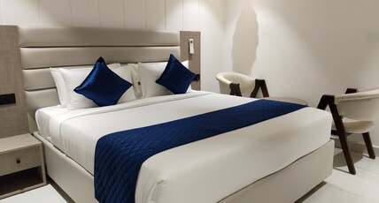 ECKO La Maniere Business Hotels Room Type - Premium King ECKO La Maniere Business Hotels Room Type - Premium King