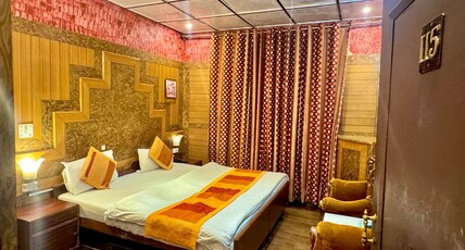 Hotel Ankur Plaza Near Nainital Lake Room Type - Deluxe Room
