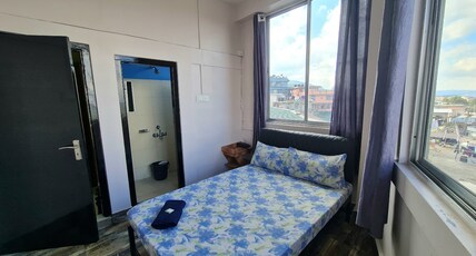 B Fine Guest House and Restaurant Room Type - Economy Room