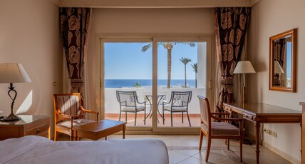 Continental Plaza Beach Resort Room Type - 1 King Standard Sea View Balcony
