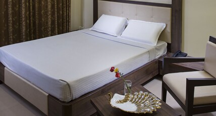 Sign Regency Hotel Room Type - Suite Room