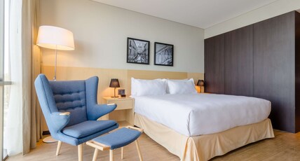 Hampton by Hilton Montevideo Carrasco Room Type - 1 KING BED DELUXE ROOM N S