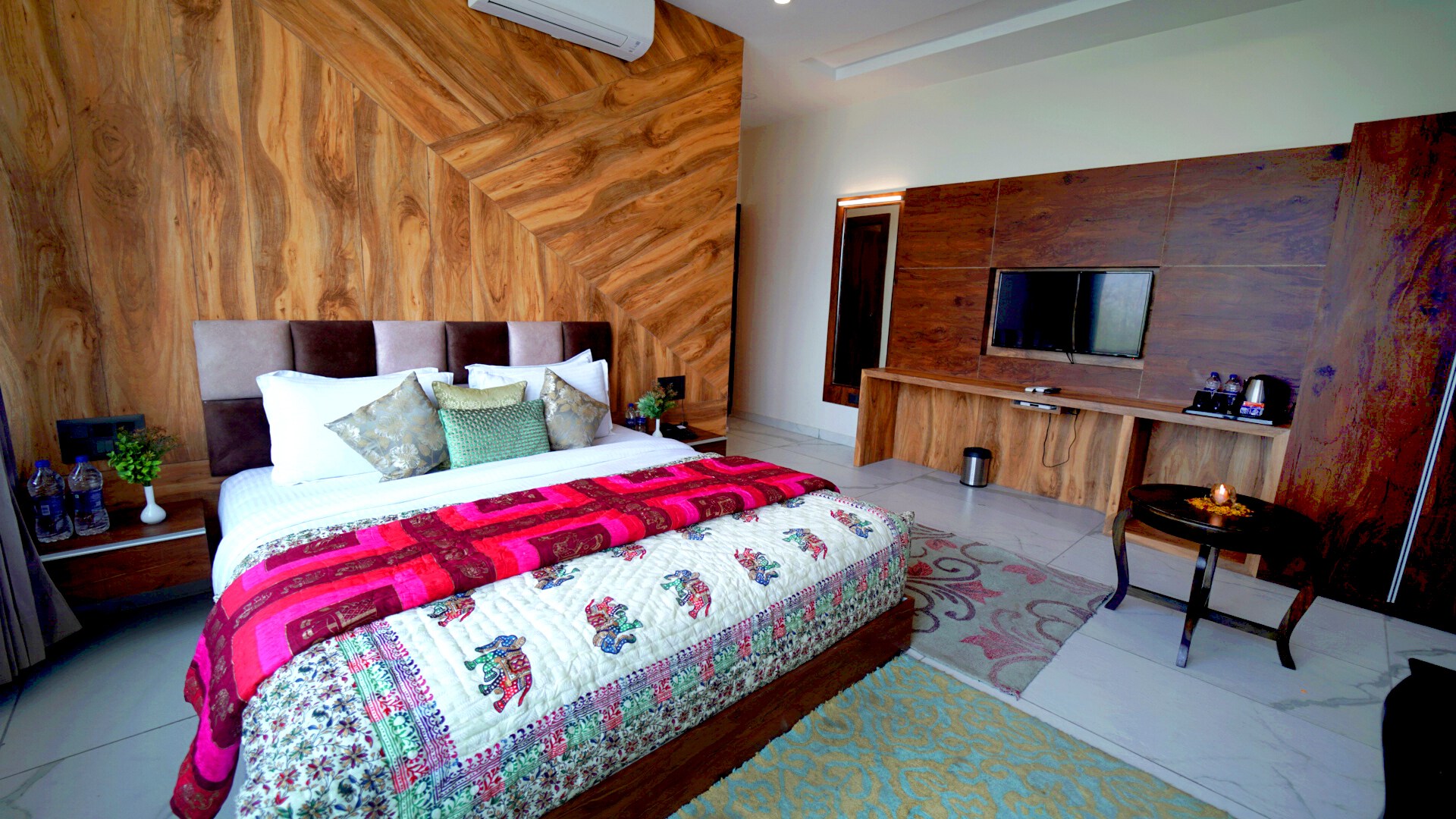 Hotel Padmavati Fort View - Tap to explore photos