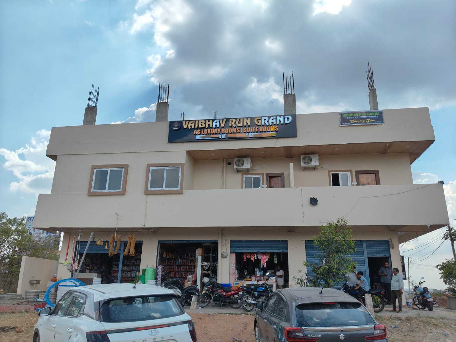 Hotel O Vaibhav Run Grand - Tap to explore photos