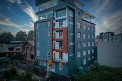 Hotel Aqeeq Towers Srinagar