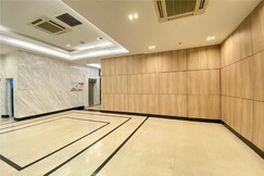 OYO 90192 Mansion One Suites