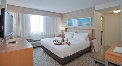 Holiday Inn WASHINGTON-CENTRAL/WHITE HOUSE Room Type - STANDARD ROOM