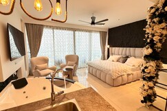 Luxe Key Studio Jacuzzi Apartments - M3M One Key
