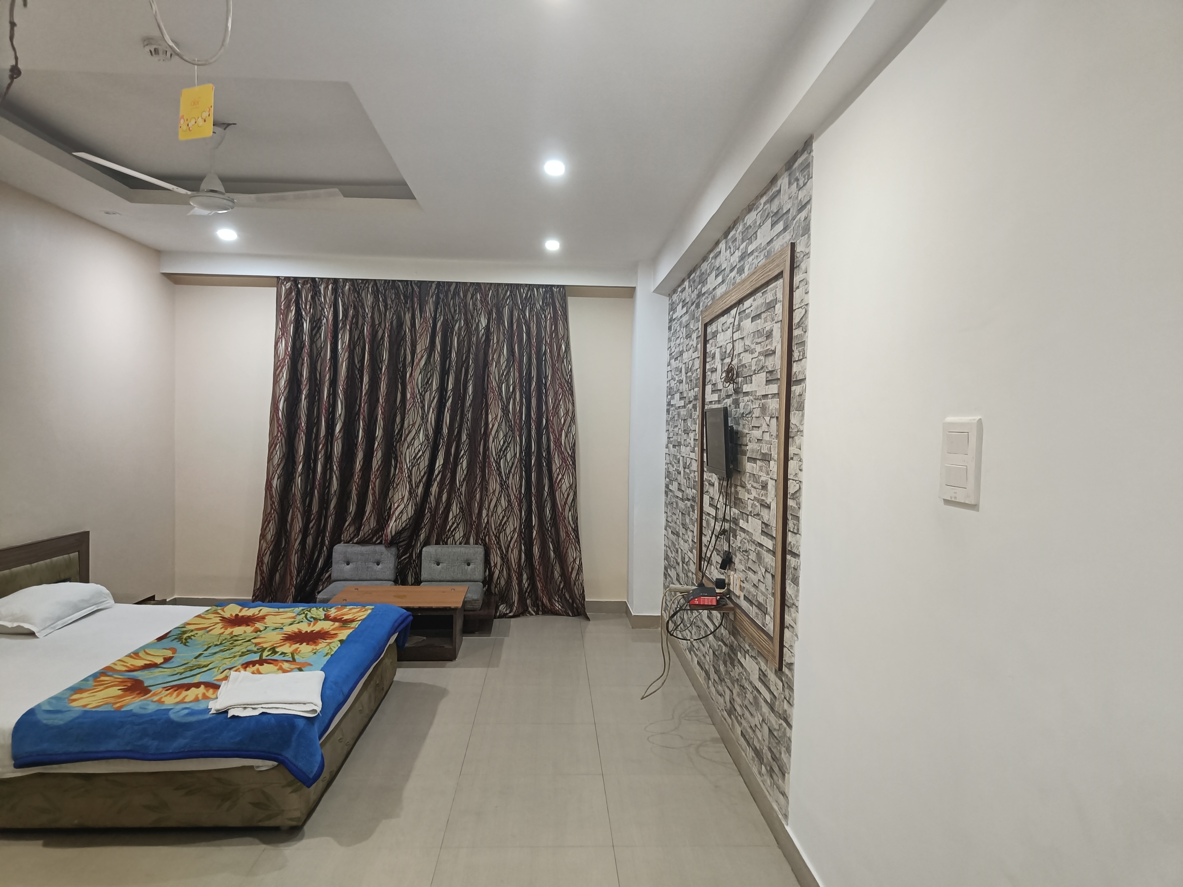 Hotel Centre Point - Tap to explore photos