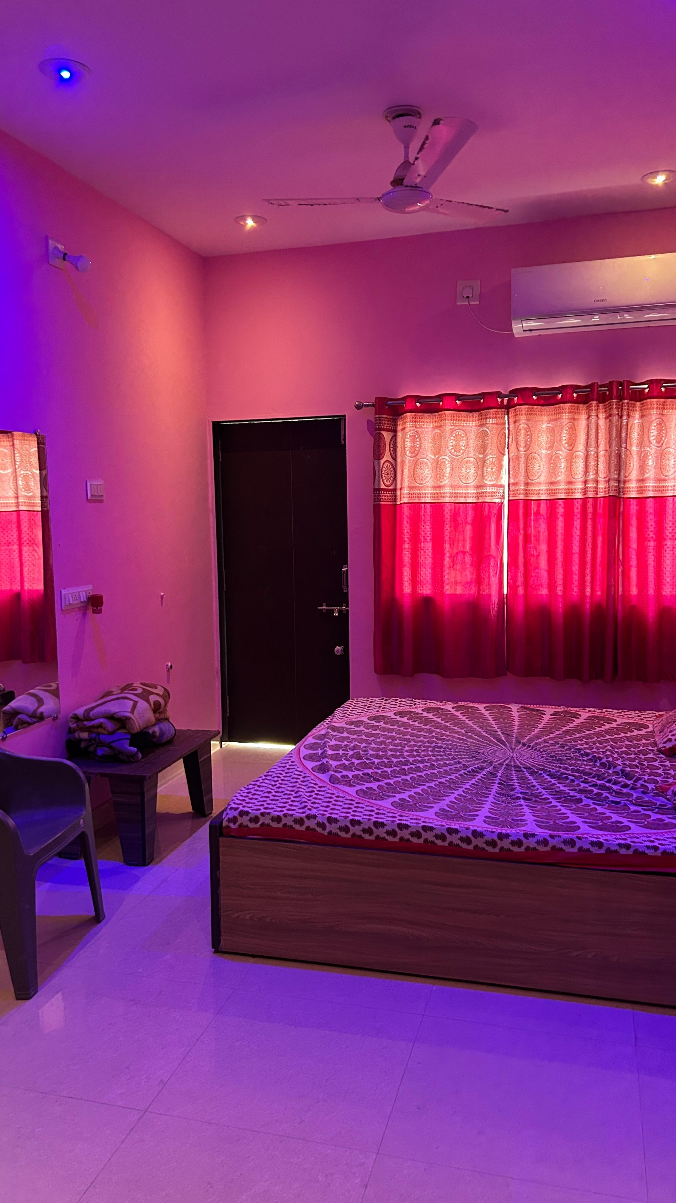 Dwarka Home stay - Tap to explore photos