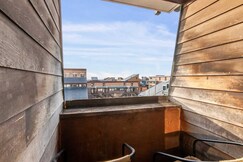 Beautiful renovated studio on Port de Deauville