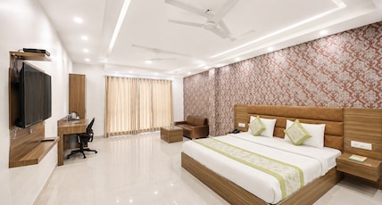 Hotel Grand Suites - Delhi Airport Room Type - Superior Double Room Hotel Grand Suites - Delhi Airport Room Type - Superior Double Room