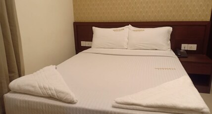 Vaishnava Regency Room Type - Standard Non Ac