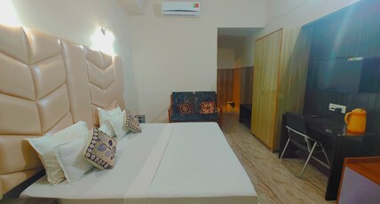 Beena Residency Room Type - Deluxe Room