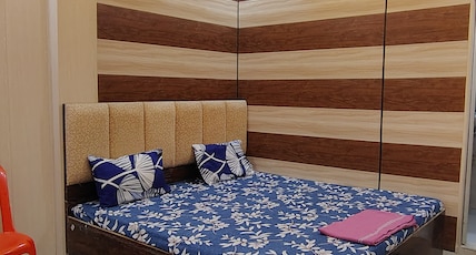 Maan sarover paying guest house  Room Type - Deluxe room