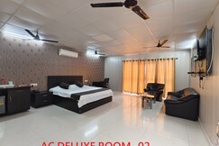 Hotel Saryu (Yatri Niwas Ayodhya)