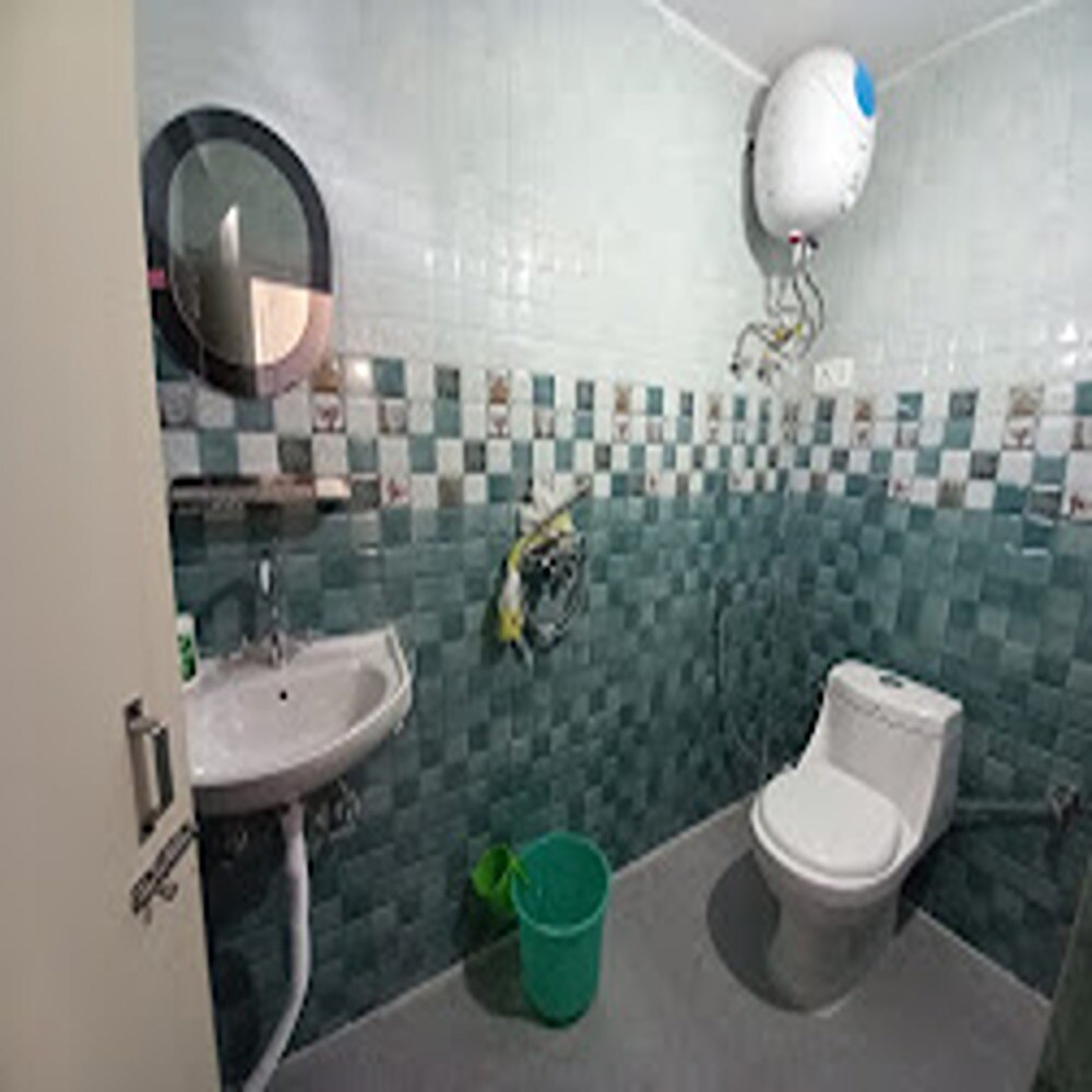 Shanti Kunj Homestay - Tap to explore photos