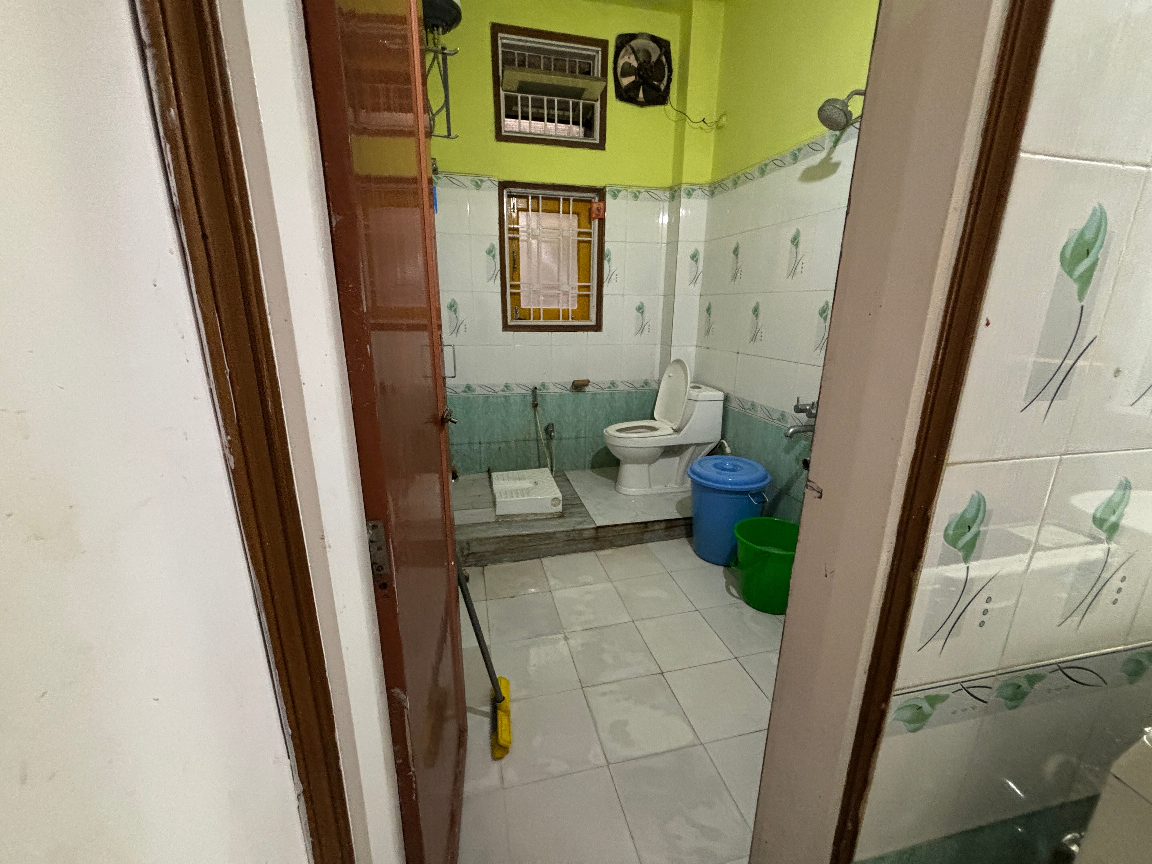 SUMAN SHABNAM HOUSE - Tap to explore photos