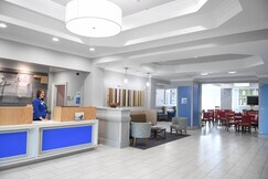 Holiday Inn Express & Suites - Valdosta