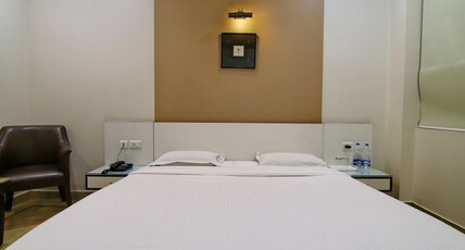 Narula Convention Centre & Rooms Room Type - Deluxe room