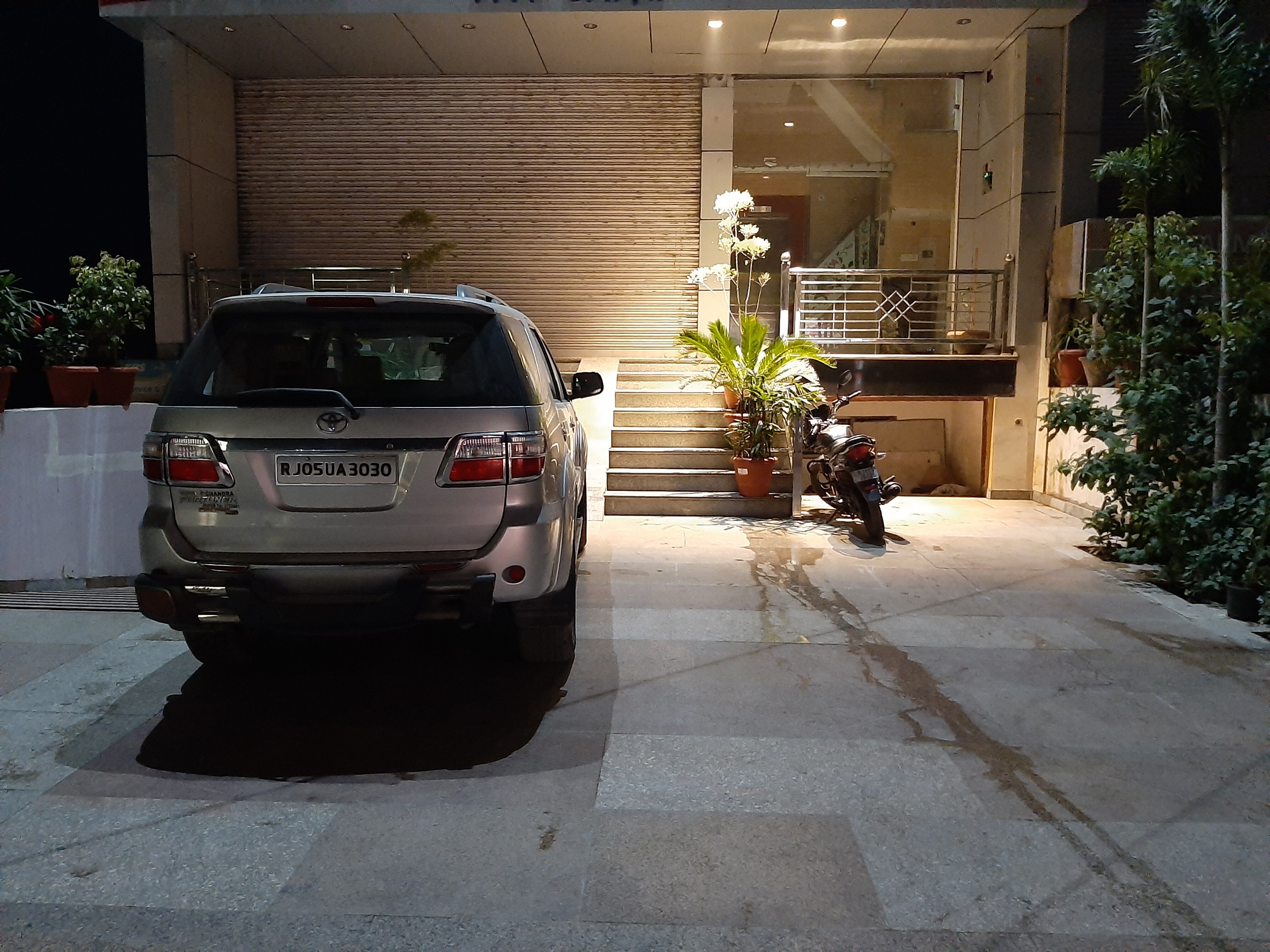 Hotel VIVEK PALACE - Tap to explore photos