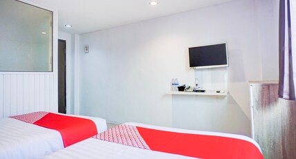 Hotel Grand Z Suites 6 Hour Stay Room Type - Indonesia Deluxe Twin Hotel Grand Z Suites 6 Hour Stay Room Type - Indonesia Deluxe Twin