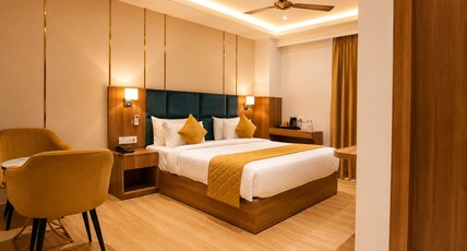 Hotel Three Seasons - Near Parikrama Marg Room Type - Executive Double Room