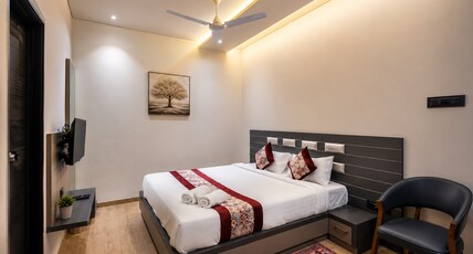 HOTEL GOLDSTAR Room Type - Standard Room