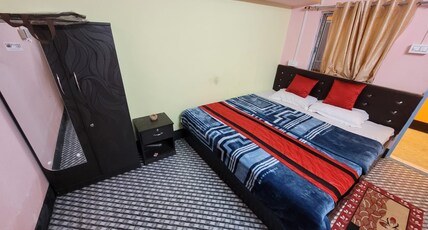 Sweet Home Lodge | 800m From Airport Room Type - AC Double Bedded Room