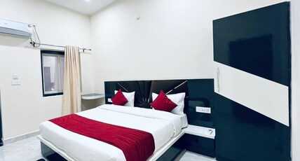 Hotel Basant Orchha Room Type - Deluxe King Bed Room